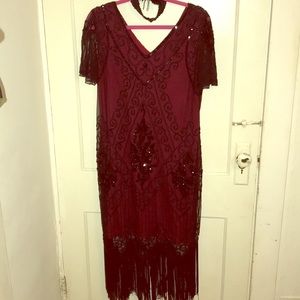Flapper party dress with sleeves